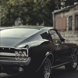 Meet your Posher, Emmanuel